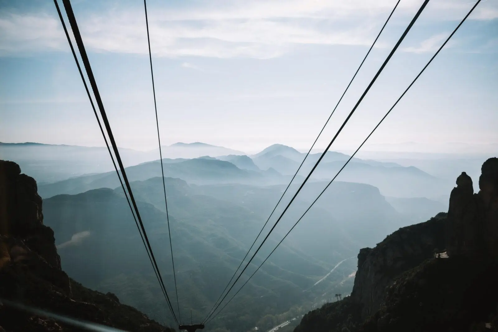 Panorama dei monti visto dalla dalla funicolare