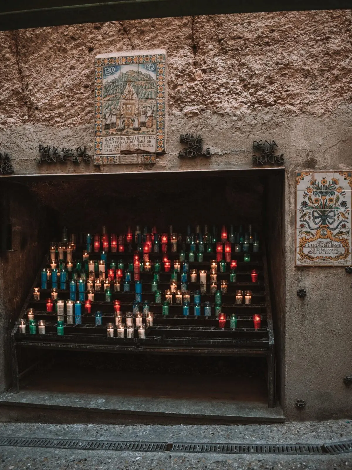 Candele lungo il Cammino dell'Ave Maria