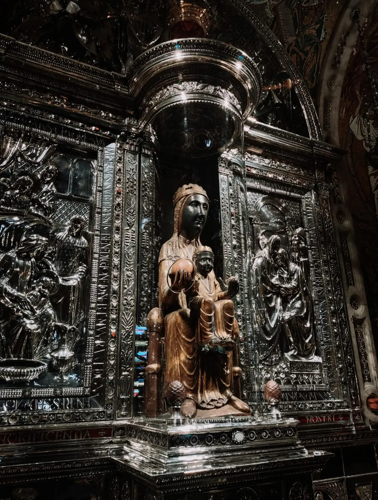 Statua della Moreneta
