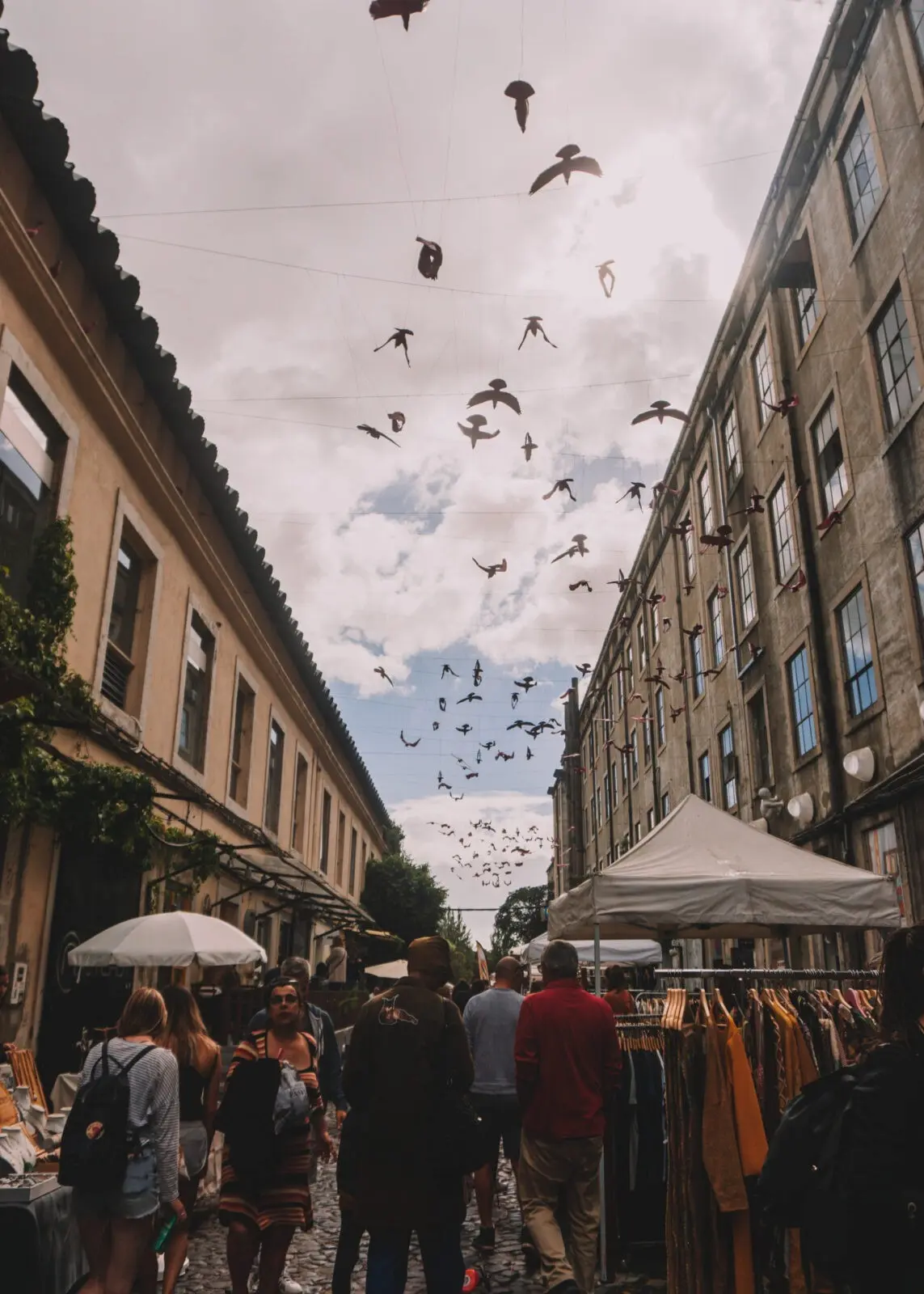 Perdersi tra i quartieri di Lisbona: LX Factory e LX market, mercatino vintage